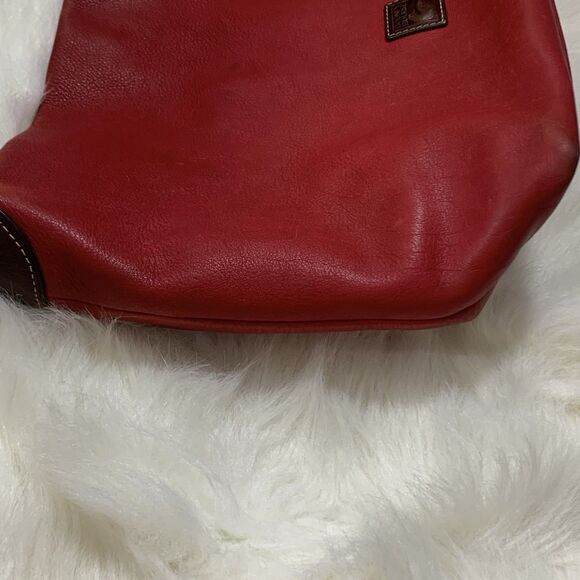 Dooney and Bourke Red Leather Large O Ring Calf Leather Hobo Purse - Picture 12 of 16